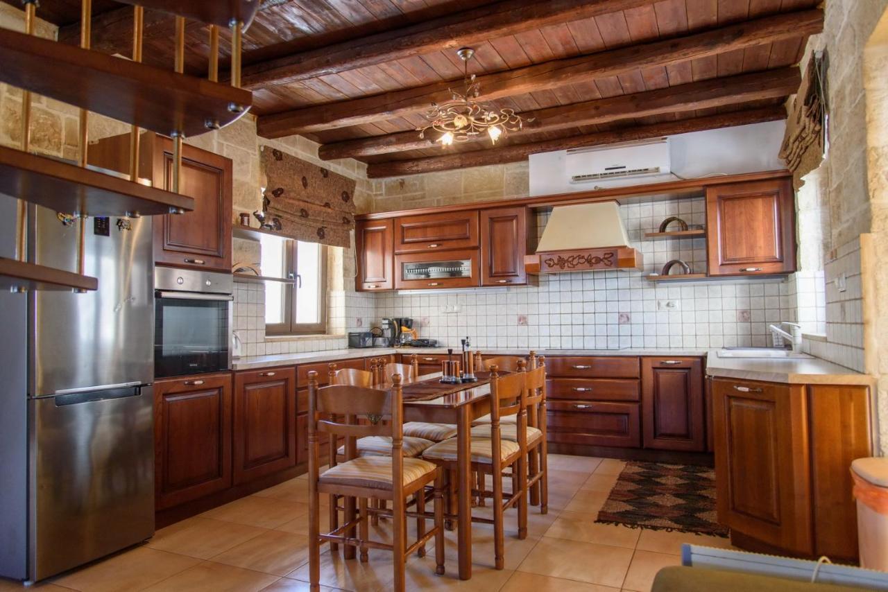 Traditional Stonehouse Vicky Limenas Chersonisou Exterior foto