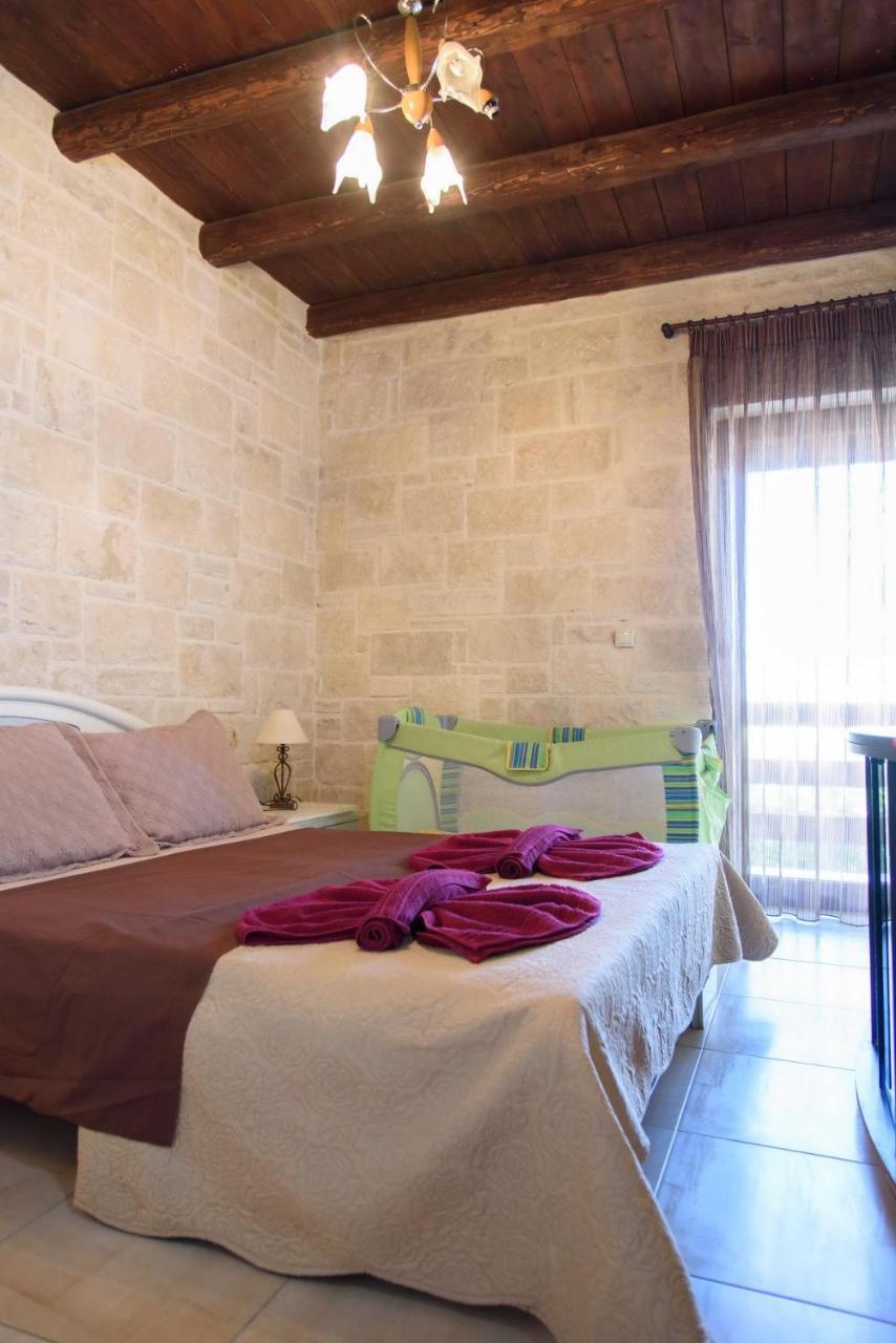 Traditional Stonehouse Vicky Limenas Chersonisou Exterior foto